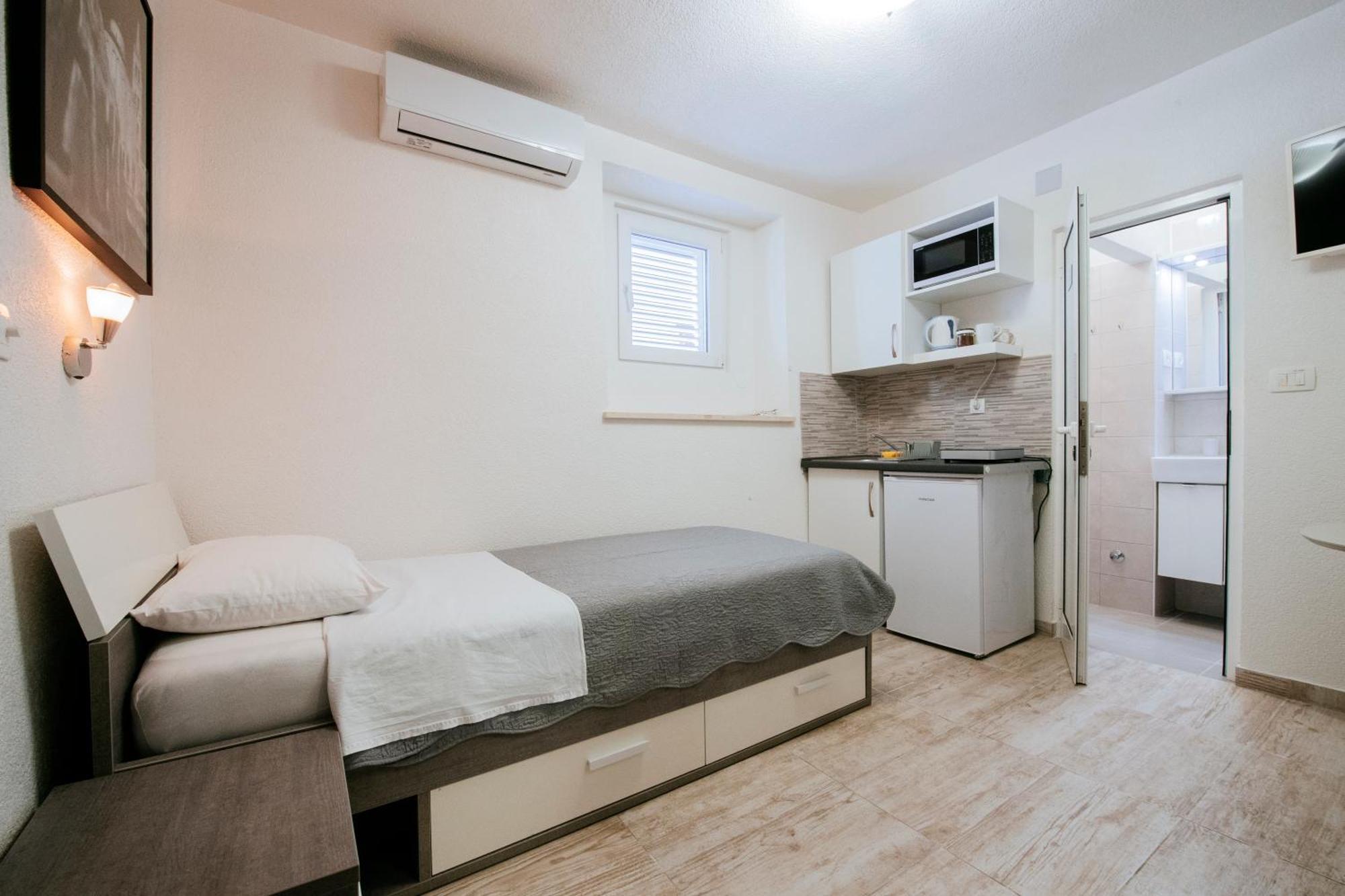 Ema House Apartment ซาดาร์ ภายนอก รูปภาพ