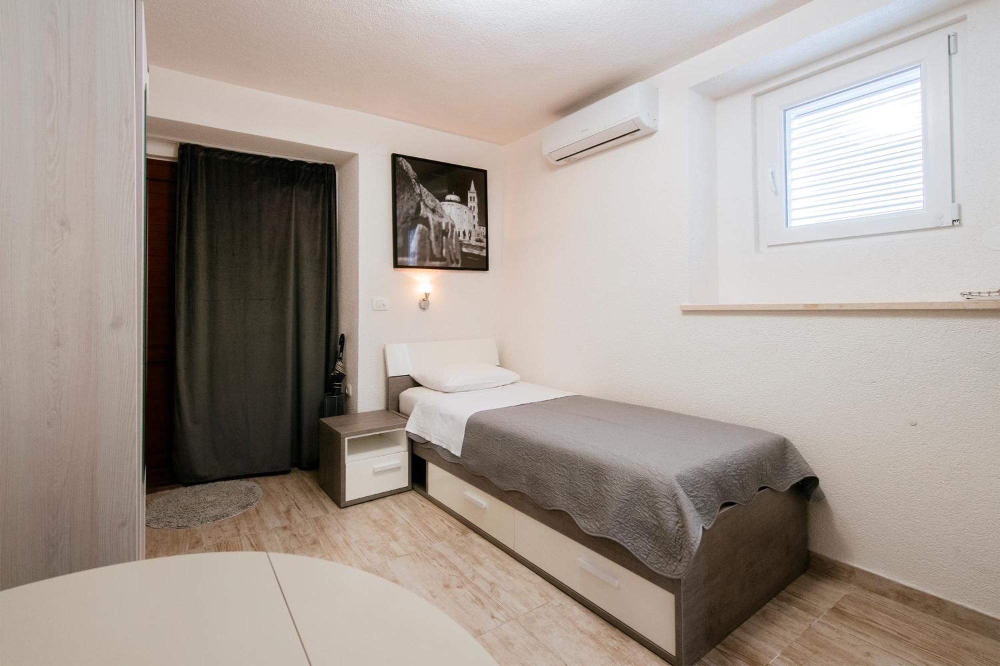 Ema House Apartment ซาดาร์ ภายนอก รูปภาพ