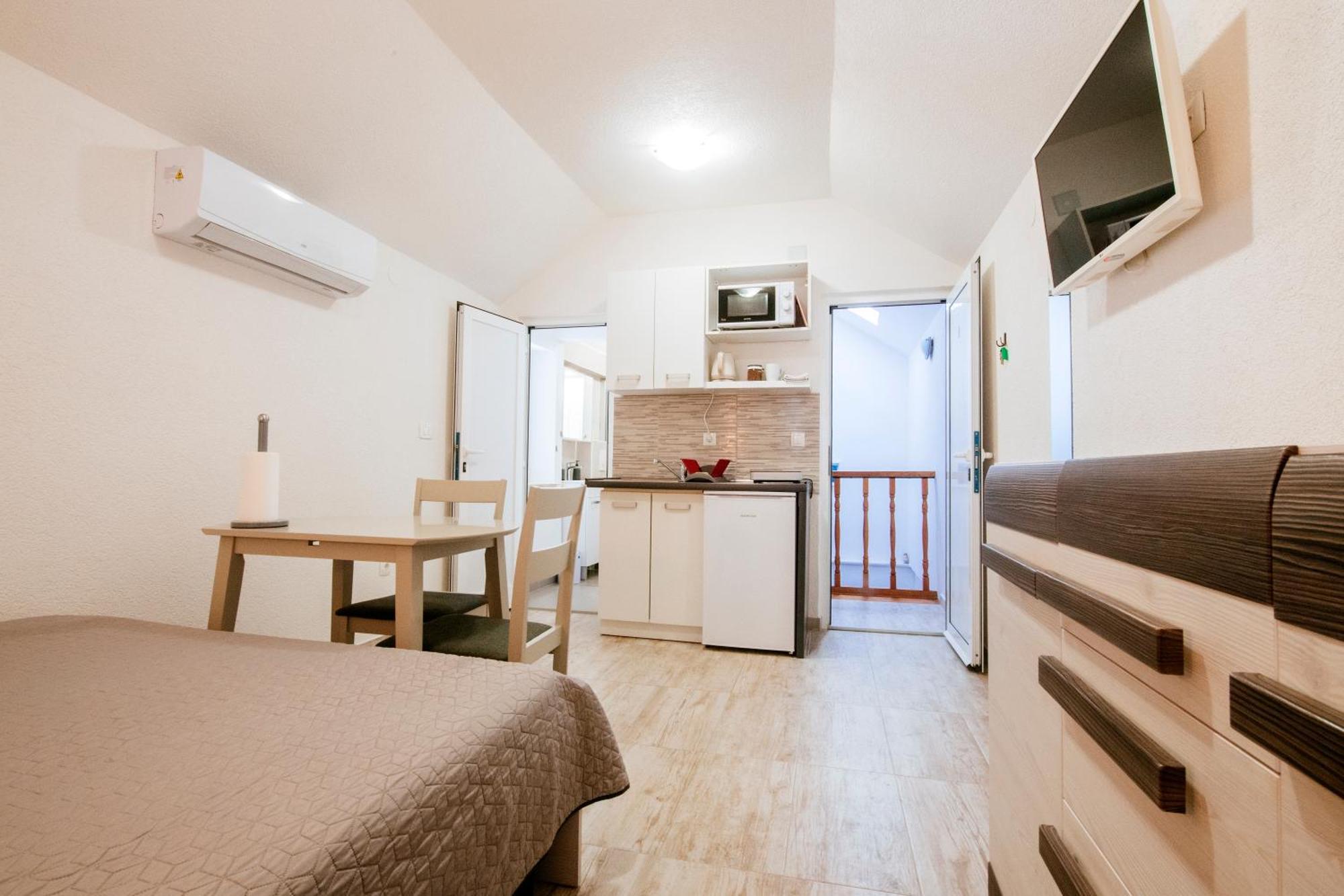 Ema House Apartment ซาดาร์ ภายนอก รูปภาพ