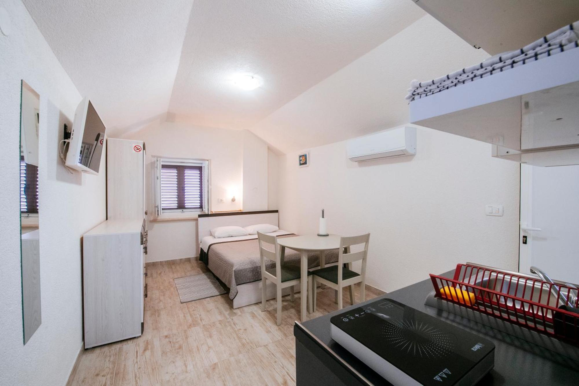 Ema House Apartment ซาดาร์ ภายนอก รูปภาพ
